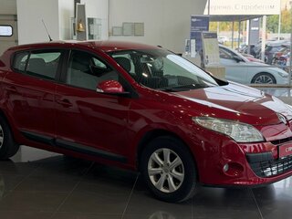 2011 Renault Megane III, красный, 565000 рублей, вид 3