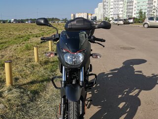 2021 Bajaj Pulsar 180, чёрный, 170000 рублей, вид 3