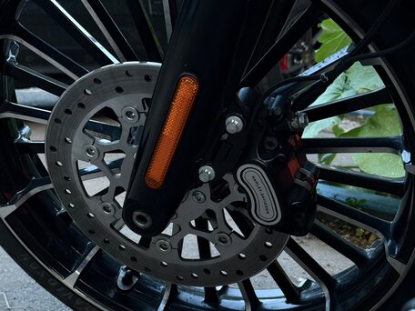 2023 Harley-Davidson Breakout, чёрный, 2150000 рублей, вид 3