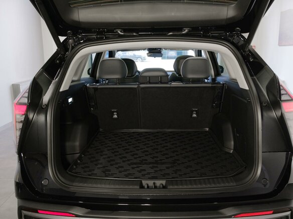 2026 Geely Atlas II, чёрный - вид 3
