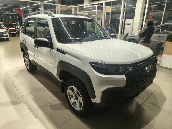 2026 Lada (ВАЗ) Niva Travel I Рестайлинг, белый, 1603000 рублей - вид 9