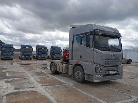 2023 FAW JH6, серый, 3384000 рублей, вид 2