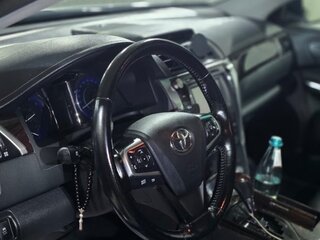 2015 Toyota Camry VII (XV50) Рестайлинг, белый, 1980000 рублей, вид 5