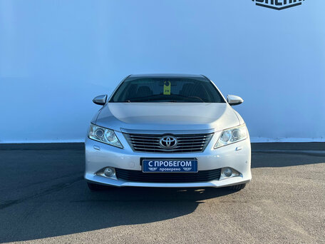 2012 Toyota Camry VII (XV50), серебристый, 1520000 рублей, вид 2