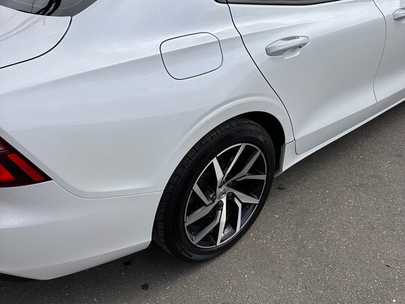 2020 Volvo S60 III, белый, 3580000 рублей - вид 5