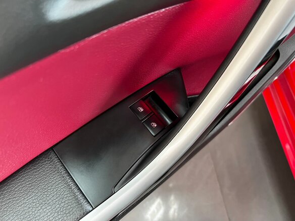 2014 Opel Astra GTC J Рестайлинг, красный - вид 13
