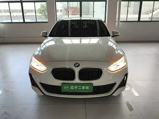 2022 BMW 1 серии 120i III (F52) Рестайлинг, белый, 1390020 рублей, вид 3