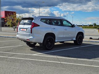 2022 Mitsubishi Montero Sport III Рестайлинг, белый, 4000000 рублей, вид 3