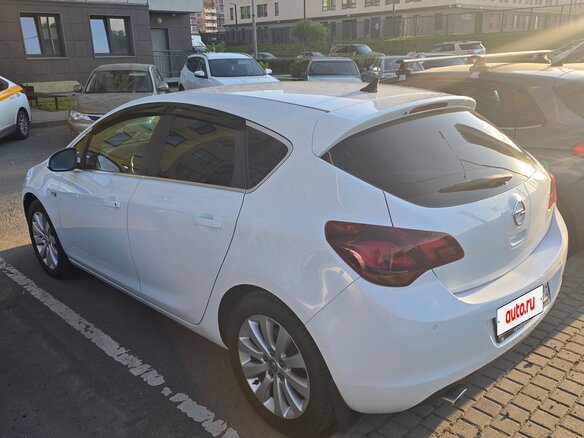 2011 Opel Astra J, белый, 800000 рублей - вид 7