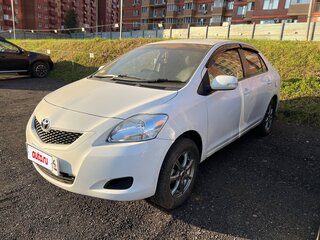 2010 Toyota Belta I, белый, 600000 рублей, вид 1