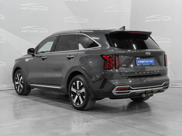 2020 Kia Sorento IV, серый, 3000000 рублей - вид 3