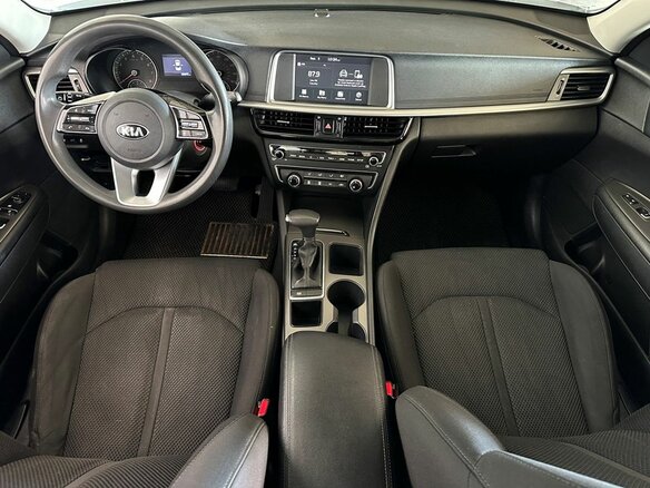 2019 Kia Optima IV Рестайлинг, белый - вид 10