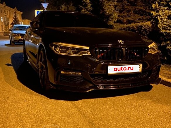 2018 BMW 5 серии 530i xDrive VII (G30/G31/G38), чёрный, 3850000 рублей - вид 2