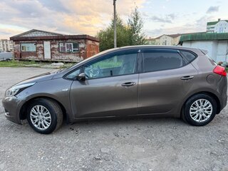 2014 Kia Ceed II, коричневый, 800000 рублей, вид 3