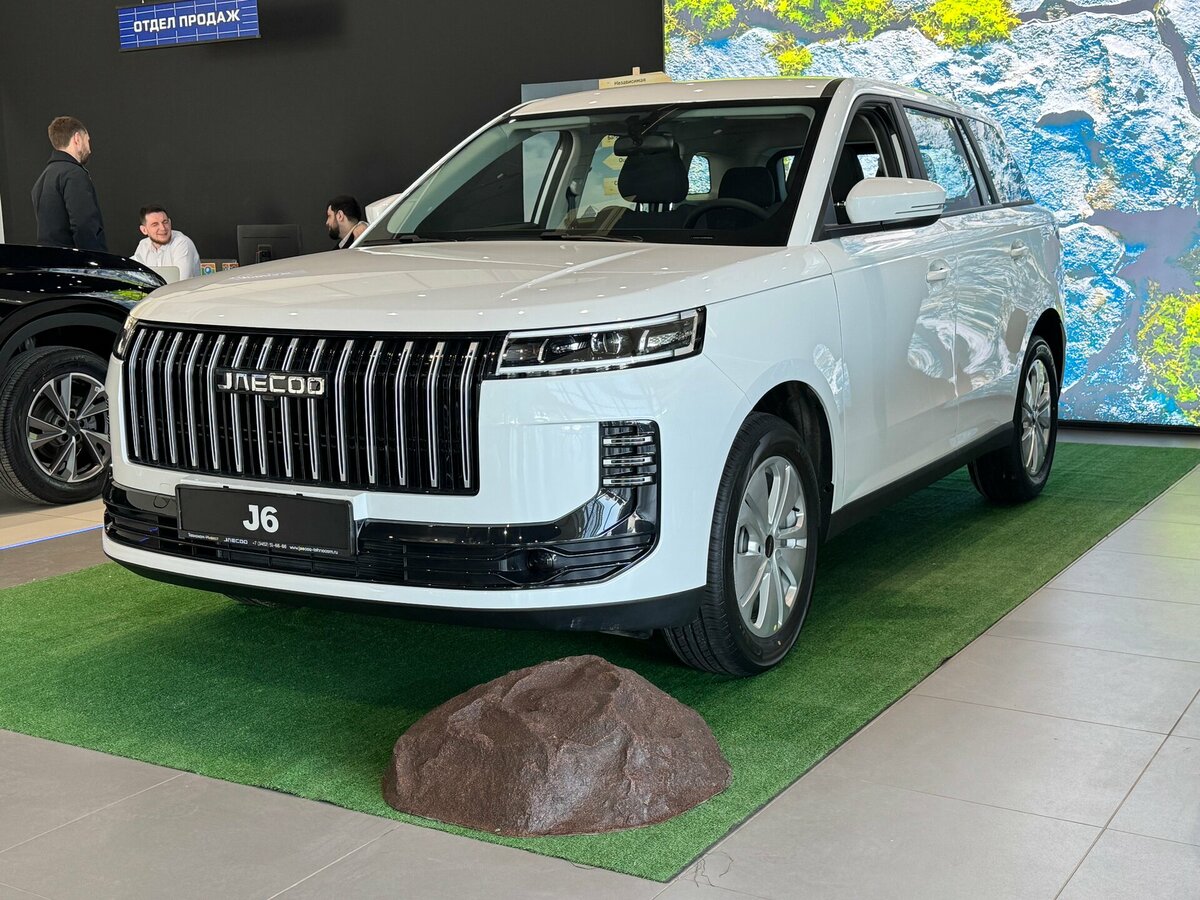 Открыть фотографии: Jaecoo J6