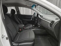 2020 Kia Rio IV Рестайлинг, белый, 980000 рублей - вид 9