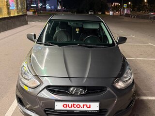 2013 Hyundai Solaris I, серый, 582000 рублей, вид 2