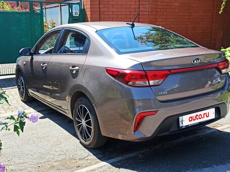 2020 Kia Rio IV, коричневый, 1669000 рублей, вид 3