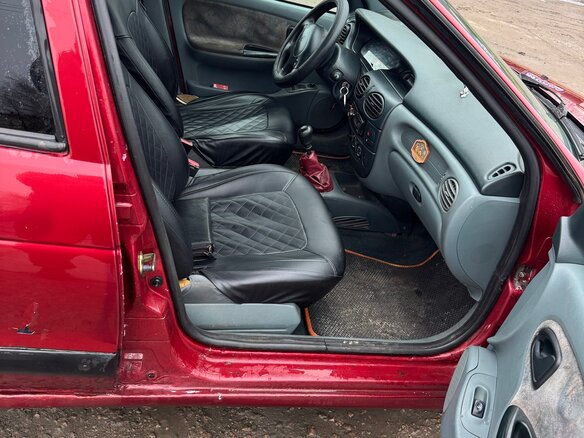 1998 Renault Megane I, красный, 120000 рублей - вид 5