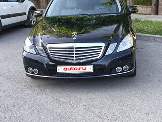 2010 Mercedes-Benz E-Класс 200 IV (W212, S212, C207), чёрный, 1350000 рублей, вид 4