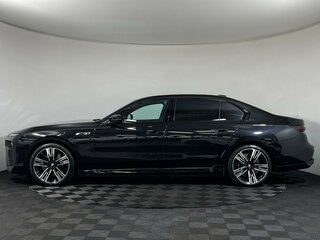 2023 BMW 7 серии M760e xDrive VII (G70), чёрный, 13514948 рублей, вид 5