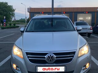 2009 Volkswagen Tiguan I, серебристый, 955000 рублей, вид 2