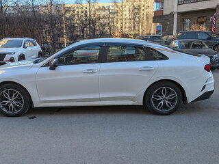2020 Kia K5 III, белый, 2800000 рублей, вид 4