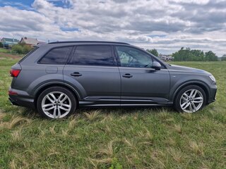 2020 Audi Q7 45 TDI II (4M) Рестайлинг, серый, 7100000 рублей, вид 3