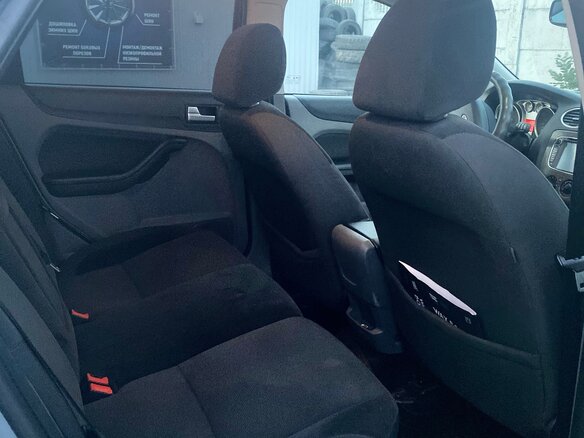 2008 Ford Focus II Рестайлинг, серый, 500000 рублей - вид 5