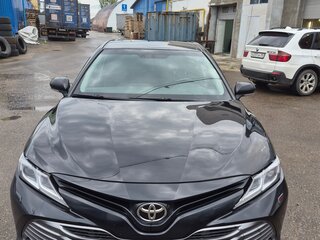 2018 Toyota Camry VIII (XV70), чёрный, 1720000 рублей, вид 2