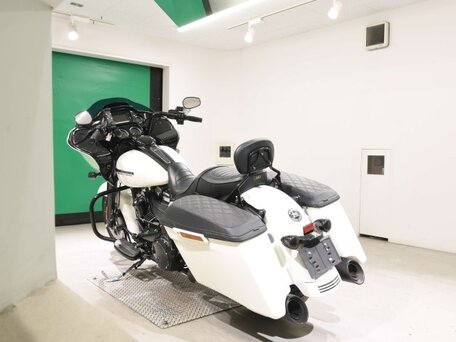 2018 Harley-Davidson Road Glide Special, белый, 1491000 рублей, вид 5