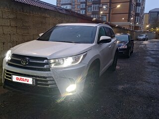 2018 Toyota Highlander III (XU50) Рестайлинг, белый, 3850000 рублей, вид 2