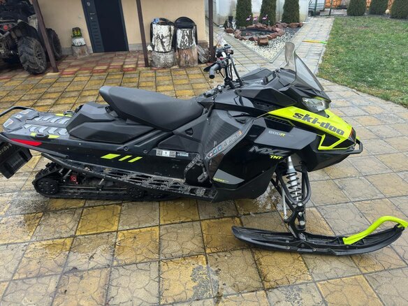 2021 Ski-Doo Skandic, чёрный, 1030000 рублей - вид 6
