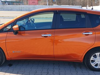 2017 Nissan Note e-Power II Рестайлинг, оранжевый, 930000 рублей, вид 5