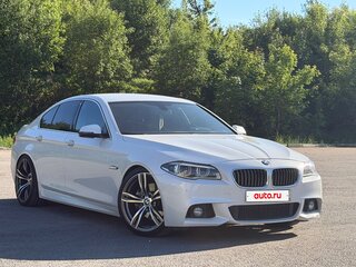 2014 BMW 5 серии 530d xDrive VI (F10/F11/F07) Рестайлинг, белый, 2600000 рублей, вид 3