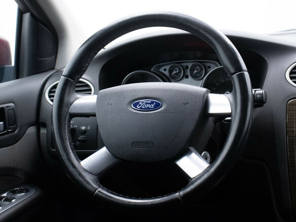 2008 Ford Focus II Рестайлинг, красный, 669000 рублей - вид 14