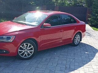 2013 Volkswagen Jetta VI, красный, 1250000 рублей, вид 1