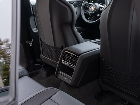 2026 Porsche Cayenne Electric IV, серый, 24490000 рублей - вид 30