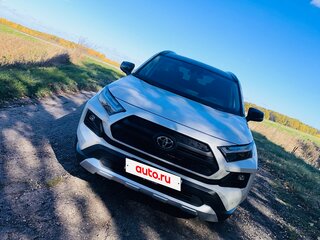 2025 Toyota RAV4 V (XA50), белый, 3850000 рублей, вид 3