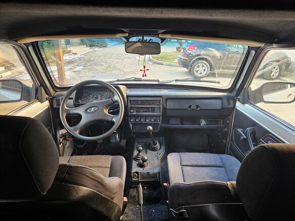 2007 Lada (ВАЗ) 2121 (4x4) I Рестайлинг, белый, 450000 рублей - вид 3
