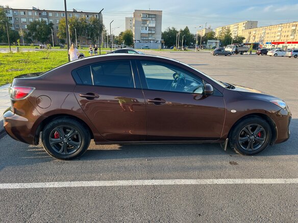 2012 Mazda 3 II (BL) Рестайлинг, коричневый, 980000 рублей - вид 3