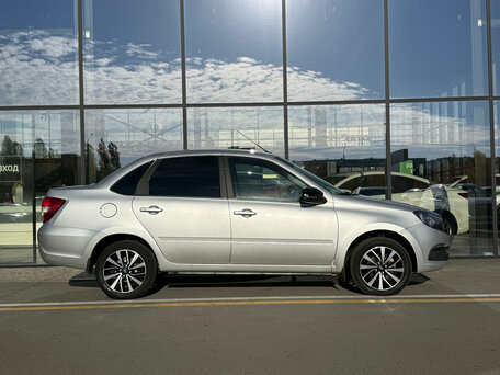 2024 Lada (ВАЗ) Granta I Рестайлинг, серый, 750000 рублей, вид 2