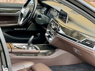 2017 BMW 7 серии Long 740Ld xDrive VI (G11/G12), чёрный, 4270865 рублей, вид 5