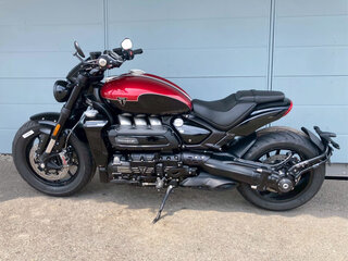 2025 Triumph Rocket III, красный, 2600000 рублей, вид 3