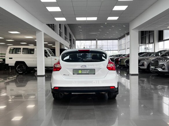 2013 Ford Focus III, белый, 750000 рублей - вид 3