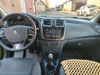 2017 Renault Sandero Stepway II, зелёный, 1190000 рублей, вид 5