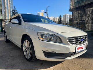 2014 Volvo S60 II Рестайлинг, белый, 1700000 рублей, вид 4