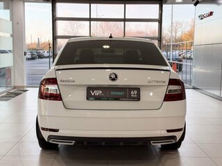 2020 Skoda Octavia III (A7) Рестайлинг, белый, 1815000 рублей, вид 5