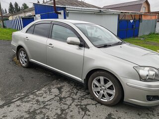 2007 Toyota Avensis II Рестайлинг, серебристый, 850000 рублей, вид 3
