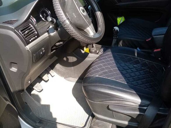 2013 SsangYong Actyon II, серый, 1100000 рублей - вид 6
